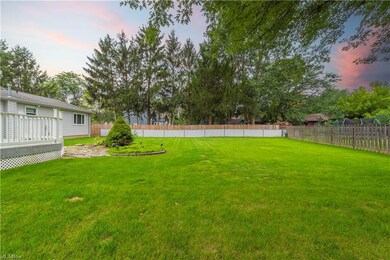 25386 Tyndall Falls Dr, Olmsted Falls, OH 44138 - photo 6