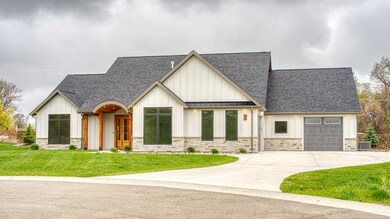 4 Somerset Cir-8