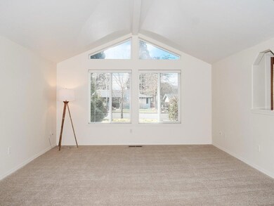 1248 Valley View Dr, Medford, OR 97504 - photo 4