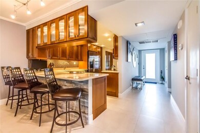 Eat-In Kitchen
