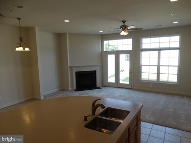 23612 Bennett Chase Dr, Clarksburg, MD 20871 - photo 6