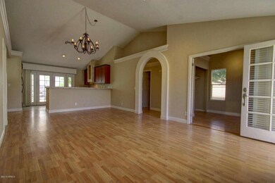 1006 S Surfside Dr, Gilbert, AZ 85233 - photo 4