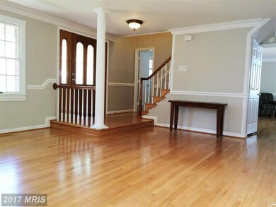 8705 Litwalton Ct, Vienna, VA 22182 - photo 2