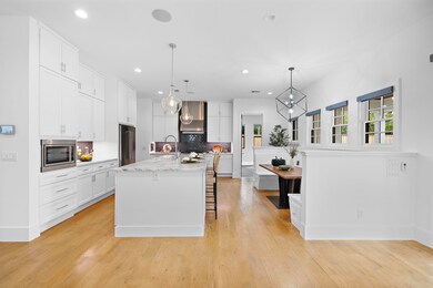 The kitchen and breakfast nook has gorgeous finish