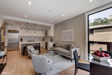 1350 N Claremont Ave unit 1, Chicago, IL 60622 - photo 2