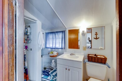 33483 Tice Ave Eau Claire MI-large-014-0