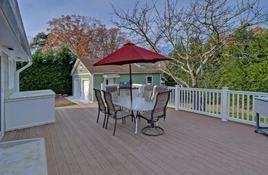 022_Deck