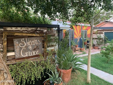 7123 N 56th Ave, Glendale, AZ 85301 - photo 2