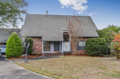 508 Oakbrook Cir, McComb, MS 39648 - photo 2