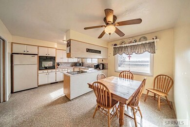 992 W Highway 39, Blackfoot, ID 83221 - photo 6