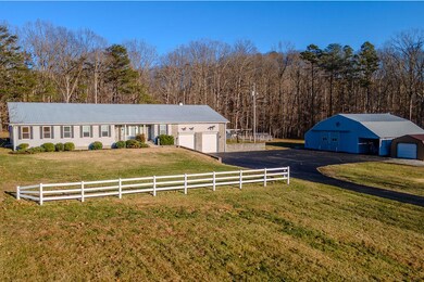2649 Gabbard Rd, Berea, KY 40403 - photo 4
