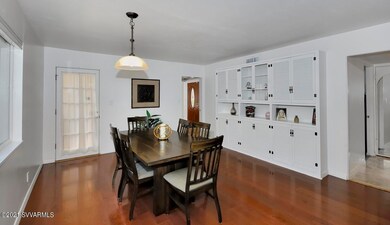 _D2X1988-Dining Room-MLS-