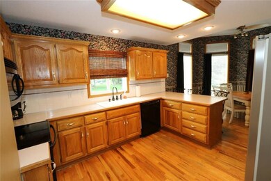 1020 Oak Dr, Raymore, MO 64083 - photo 6