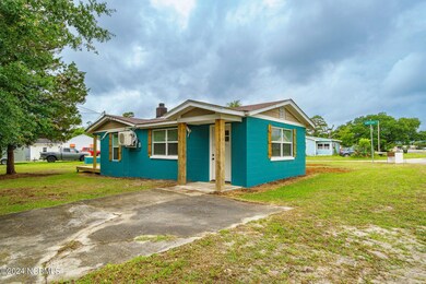 723 Broad Creek Loop Rd, Newport