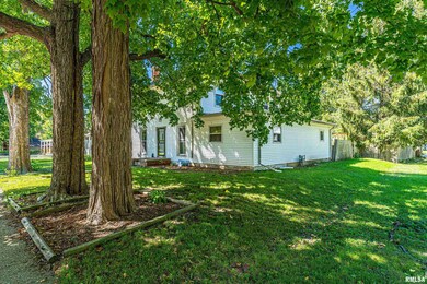 429 N Mclean St, Lincoln, IL 62656 - photo 5