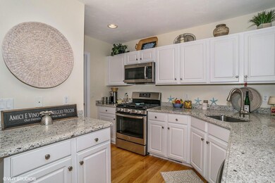 07_20TurnberrryRoad_134_5_Kitchen_MLSuse