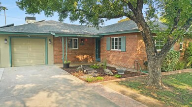 5748 North 18th Place-71