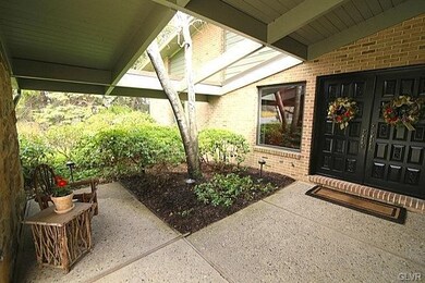 534 Ashwood Dr, Nazareth, PA 18064 - photo 2