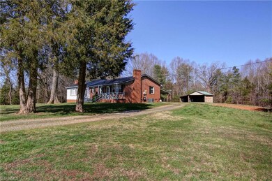 240 Damascus Church Rd, Statesville, NC 28625 - photo 5