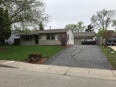 208 Granada Rd, Carpentersville, IL 60110 - photo 2