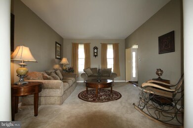 835 Shannon Dr N, Greencastle, PA 17225 - photo 3