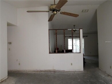 5331 Hill Dr, Zephyrhills, FL 33542 - photo 4