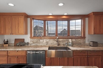 8 Harbor St, Newburyport, MA 01950 - photo 6