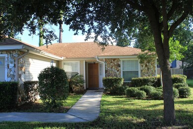7825 Duckwood Ln, Jacksonville, FL 32210 - photo 6