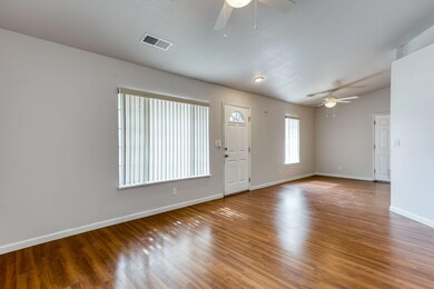 GREAT ROOM TO DINING AREA