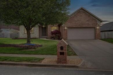 836 S Cobble Creek Blvd - Twilight