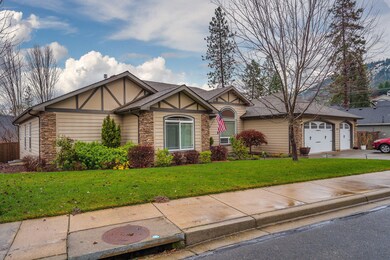 2312SECorianderWay-002