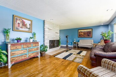 4234 Fredericksburg Ave, Columbus, OH 43228 - photo 5