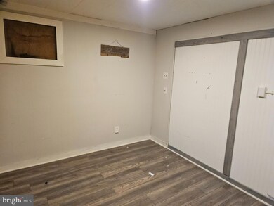 9349 Valley Rd unit 100, Berkeley Springs, WV 25411 - photo 3