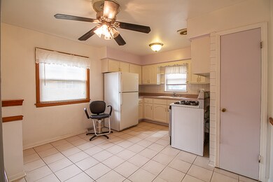 1856 Gardner Rd, Westchester, IL 60154 - photo 3