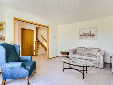 1420 Interlachen Cir, Woodbury, MN 55125 - photo 5