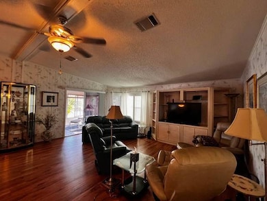 1037 W Lakeview Dr unit 1037, Sebastian, FL 32958 - photo 6