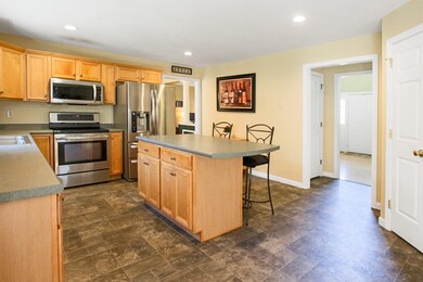 1 Sweet Meadow Dr, Nashua, NH 03063 - photo 4