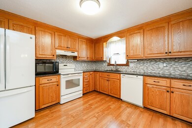 8 Belcher Ln, Foxboro, MA 02035 - photo 6