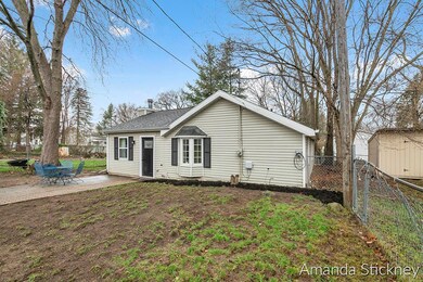 1217 Calgary St NE, Grand Rapids, MI 49505 - photo 4