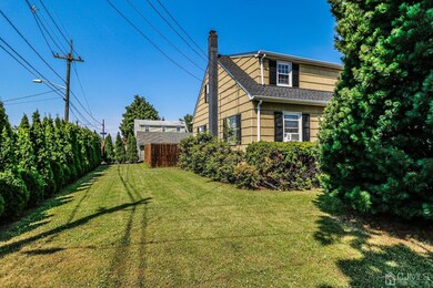 98 Louis St, Carteret, NJ 07008 - photo 2