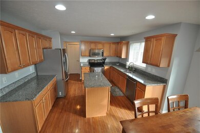 11986 Cabri Ln, Fishers, IN 46037 - photo 3