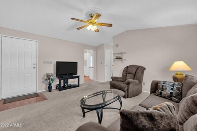 9-web-or-mls-1944-e-bellerive-dr