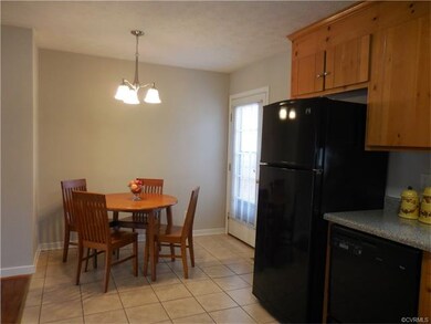 Kitchen Breakfast Area