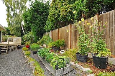 709 Elm Place W, Edmonds, WA 98020 - photo 4