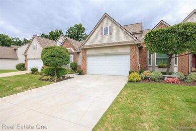 2511 Kerria Dr unit 42, Howell, MI 48855 - photo 3