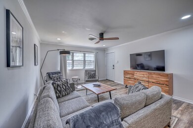 808 Sunset St, Fredericksburg, TX 78624 - photo 5