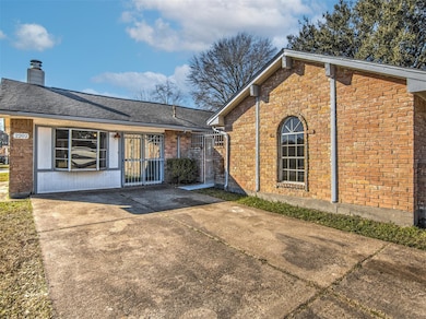 2202 Bunzel St, Houston, TX 77088 - photo 3