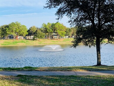 8846 Gas Light Village Dr, Houston, TX 77095 - photo 2