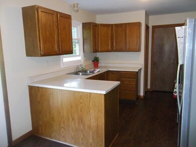 2260 Dean Lake Ave NE, Grand Rapids, MI 49505 - photo 5