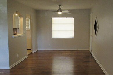 4317 Ish Brant Ct E, Jacksonville, FL 32210 - photo 4